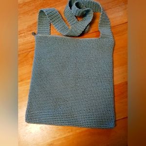 Old Navy crossbody weaved olefin turquoise purse.